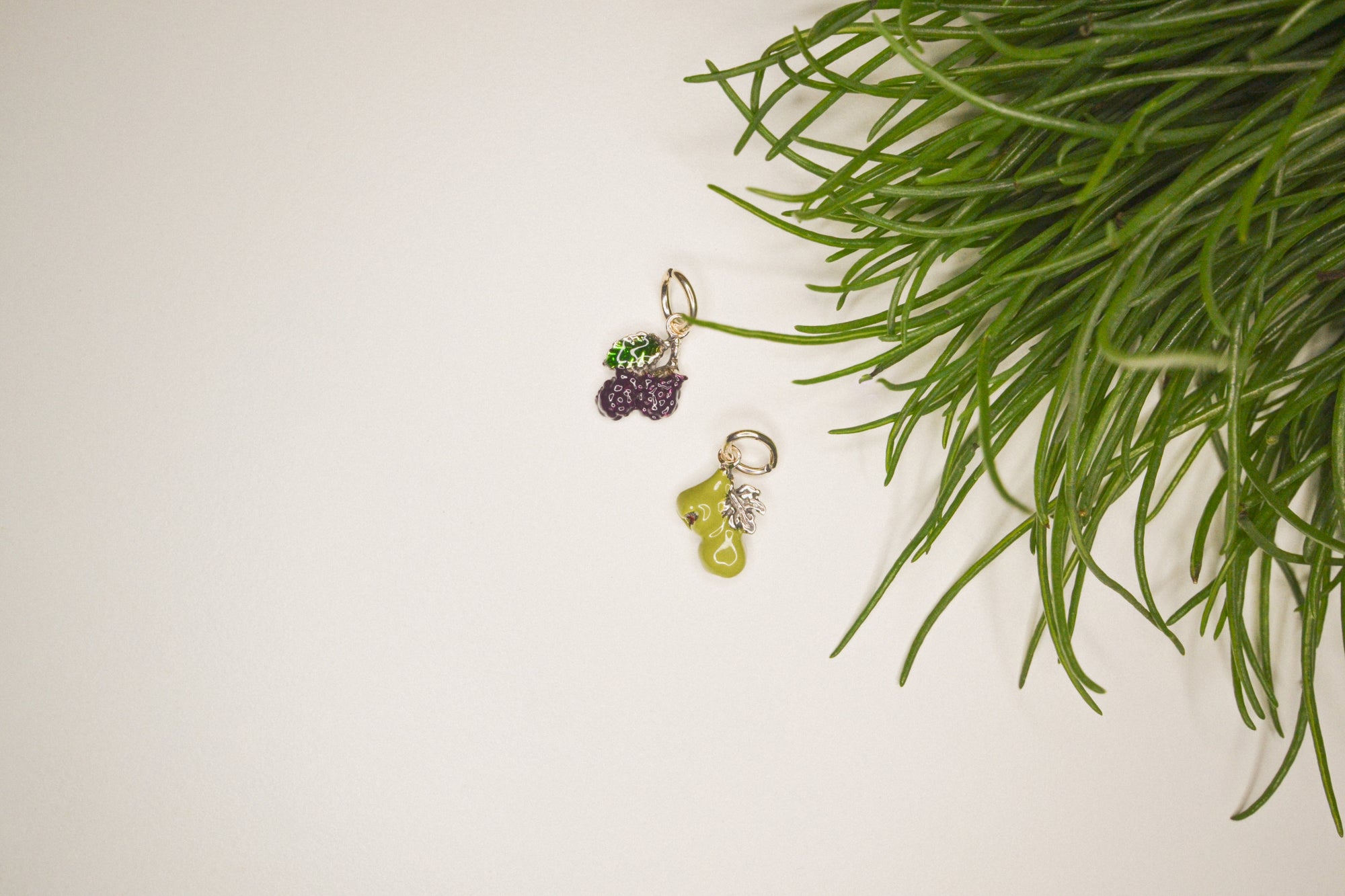 FICHI PENDANT
