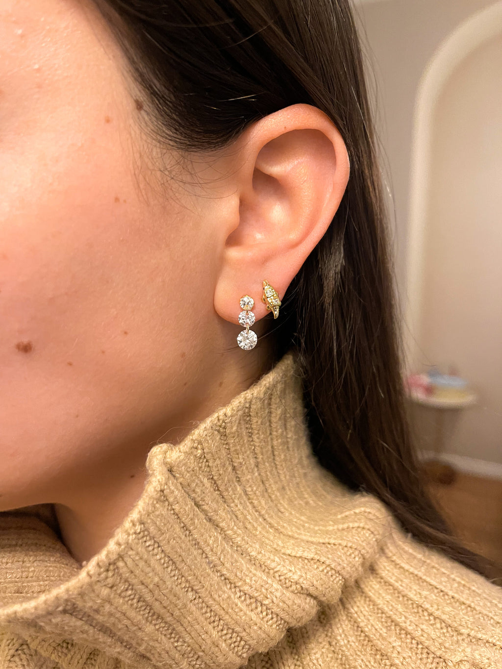 LIGHT DROPS EARRINGS