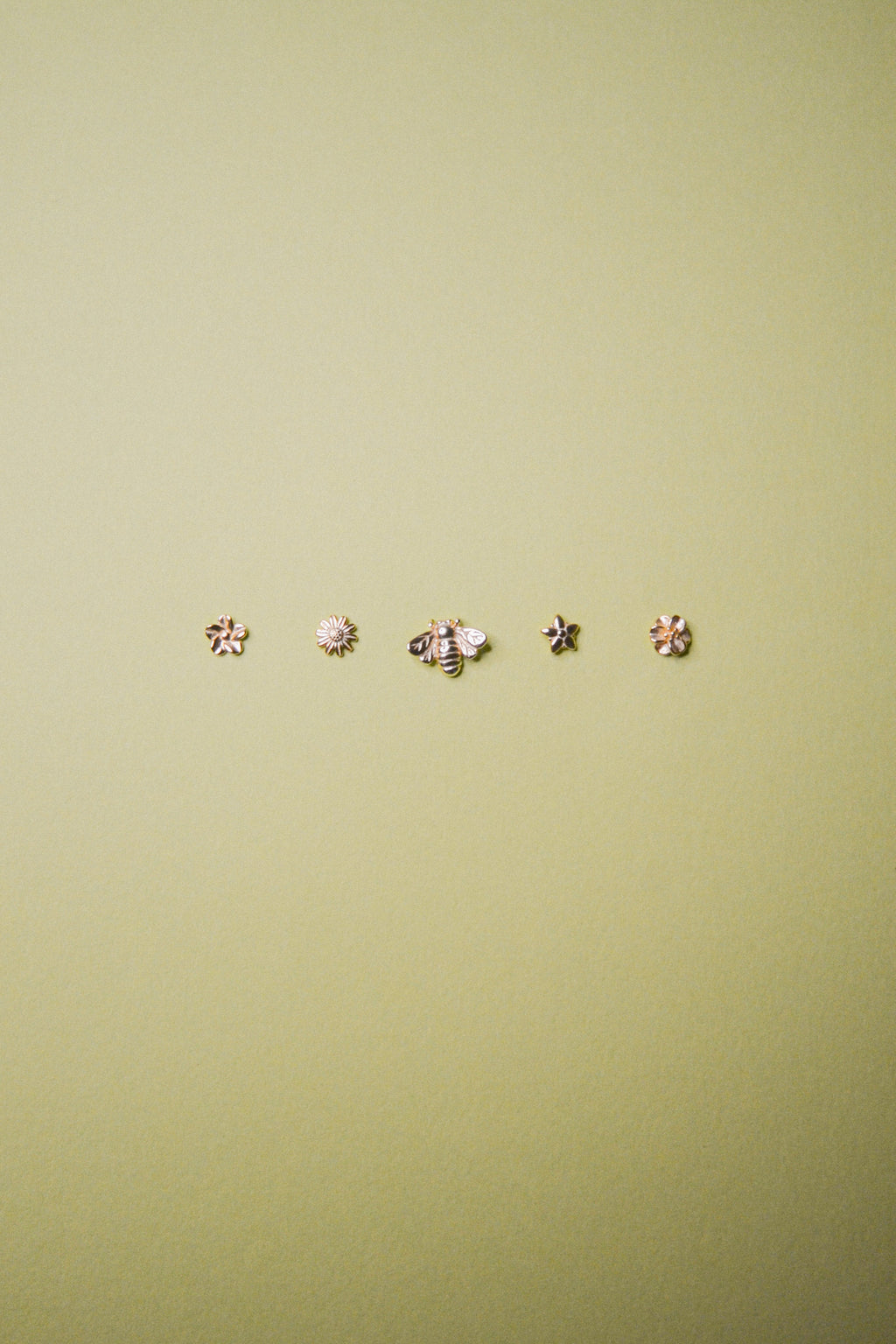 MINI APINA EARRING 🐝 PRE-ORDINE