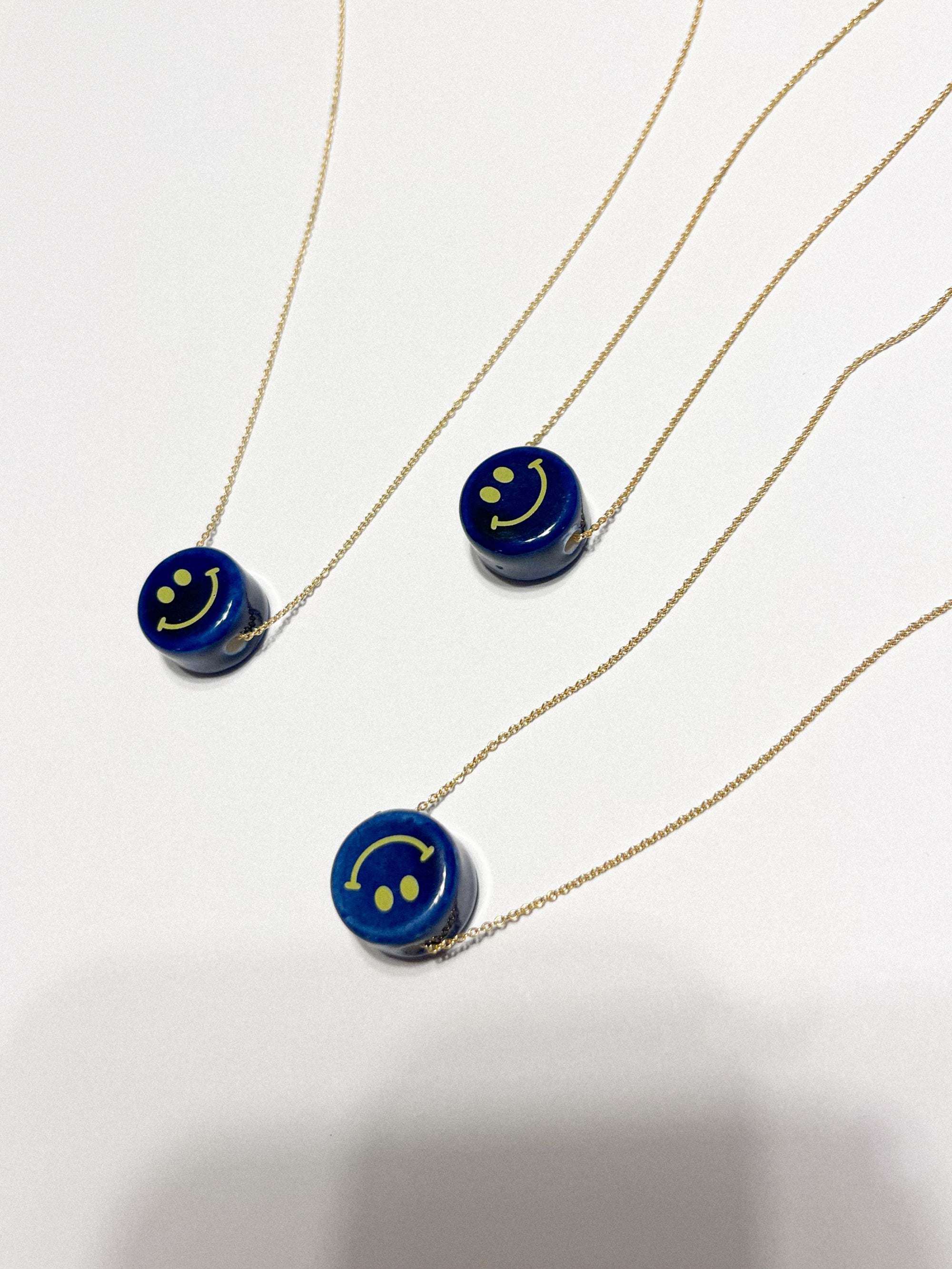 BIG SMILEY NECKLACE