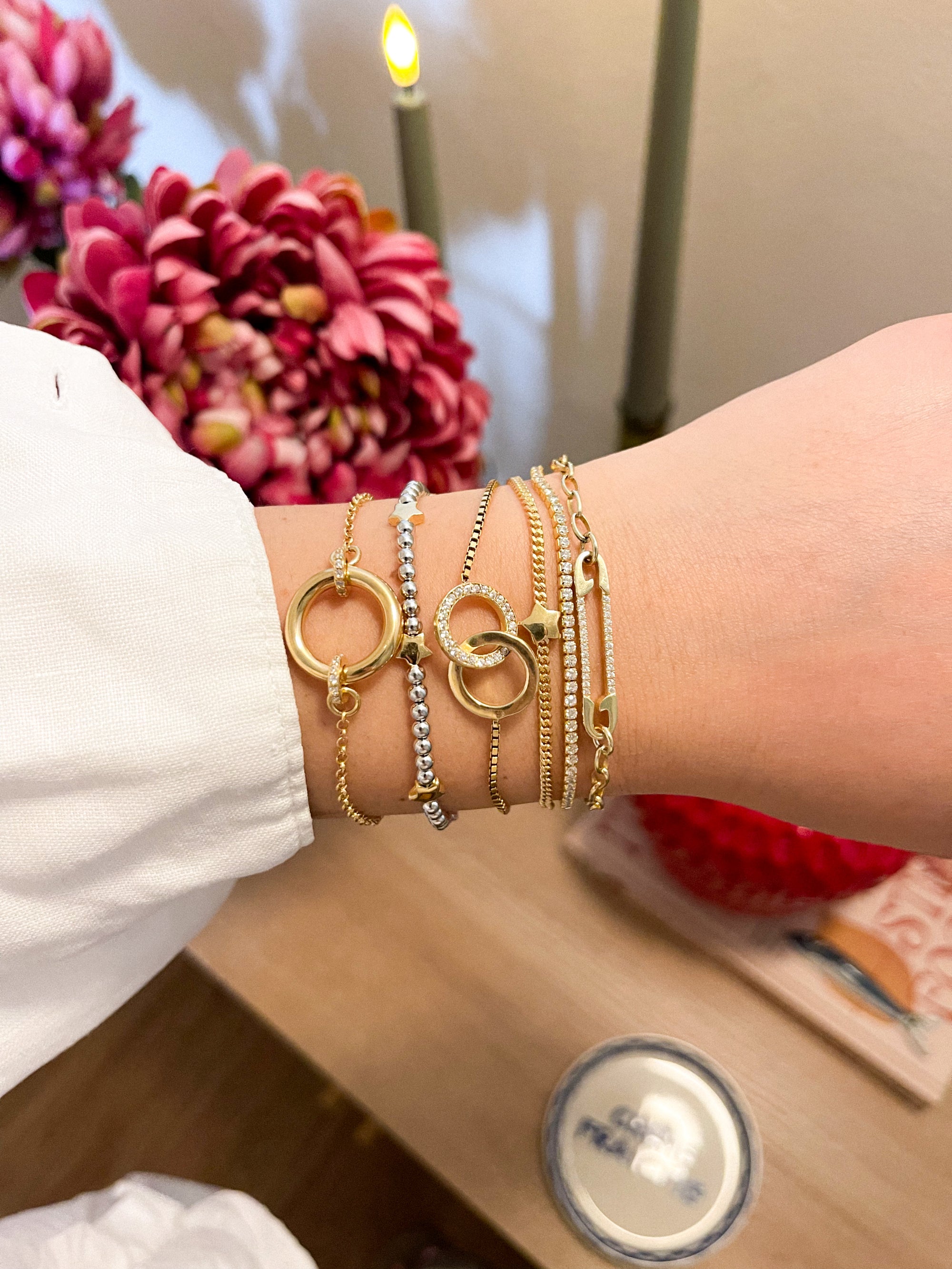 SAFETY PIN BRACELET GOLD
