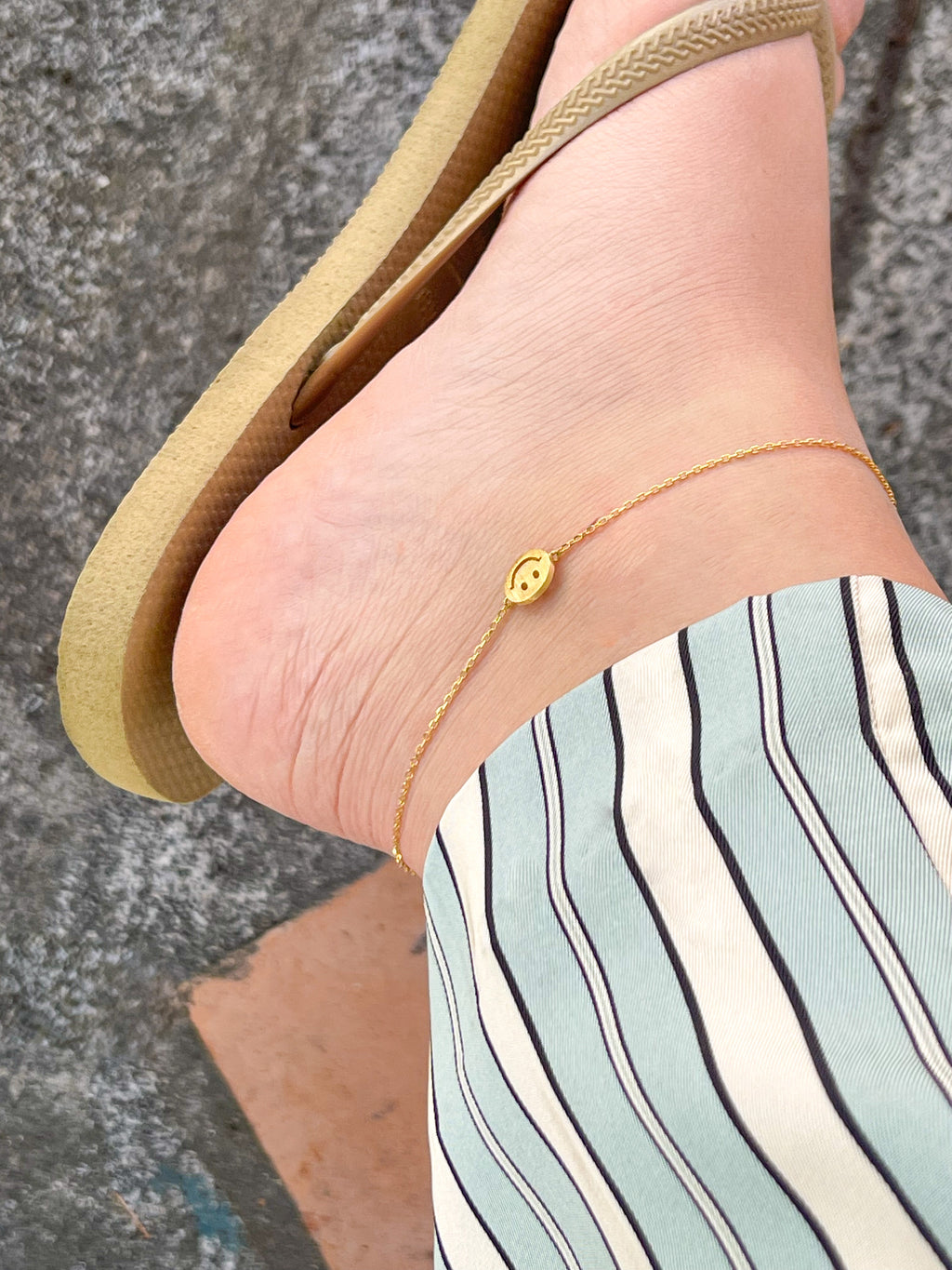 SMILEY ANKLET