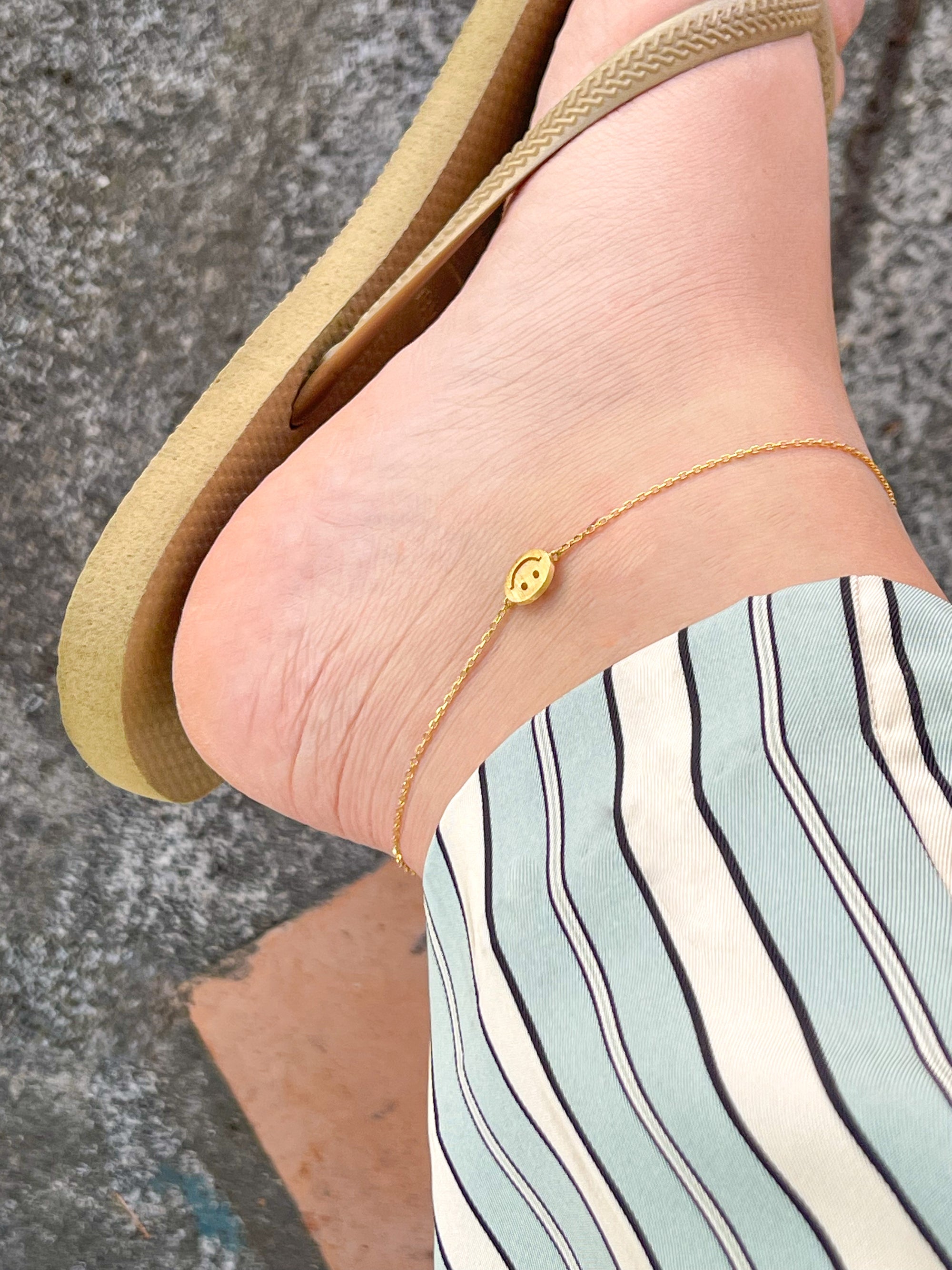 SMILEY ANKLET