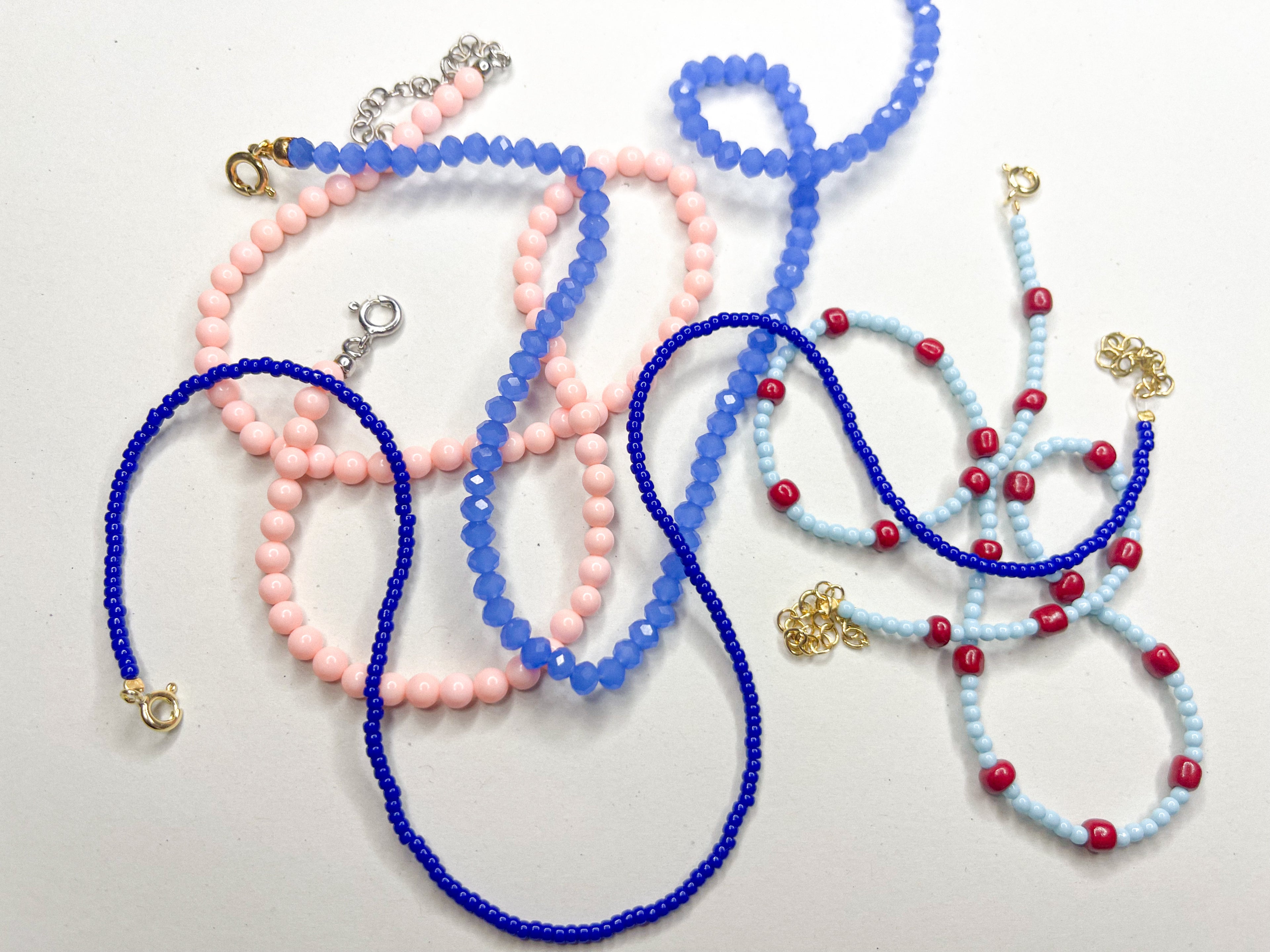 BABY BLUE/RED DOTS BEADED NECKLACE