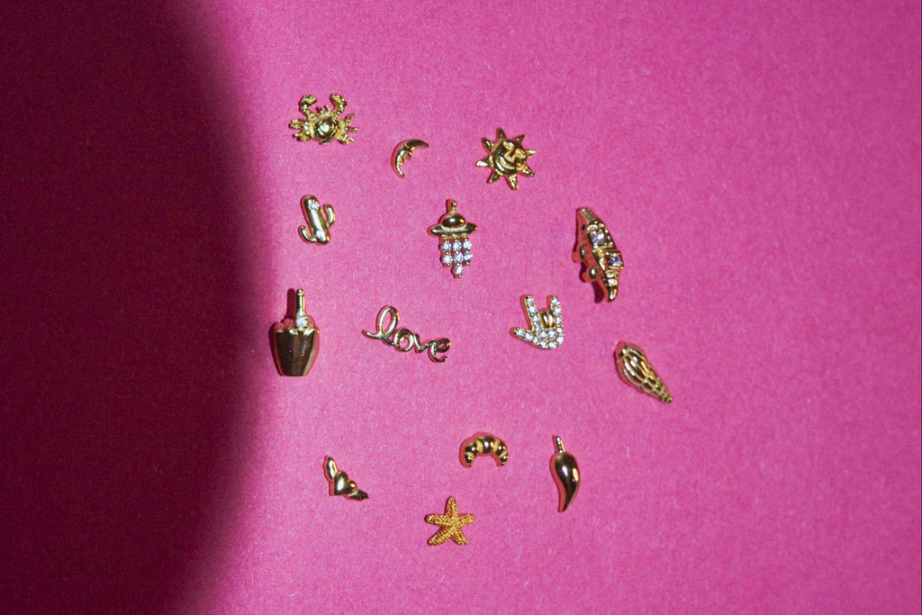 MICRO CROCODILE EARRING