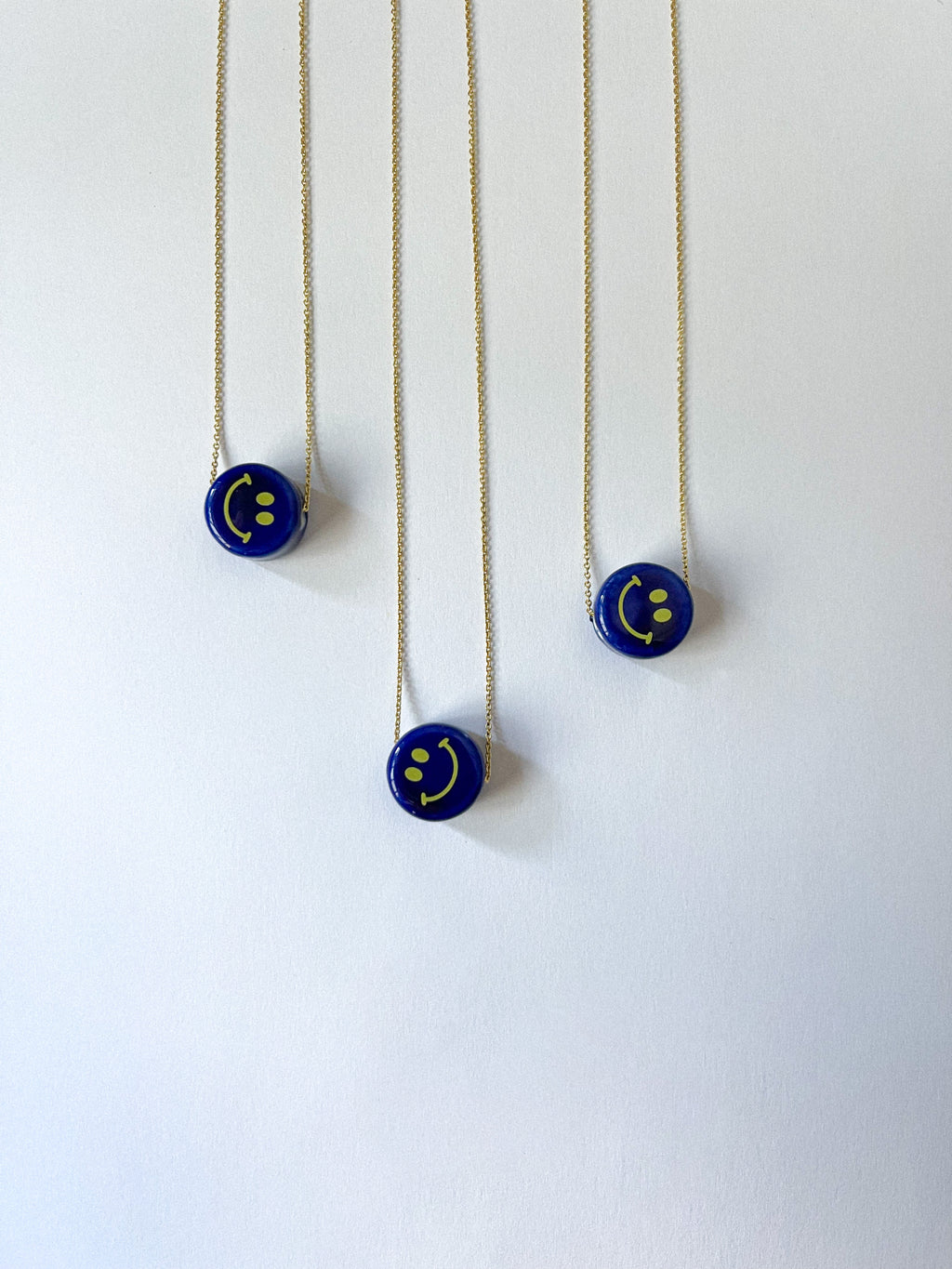 BIG SMILEY NECKLACE