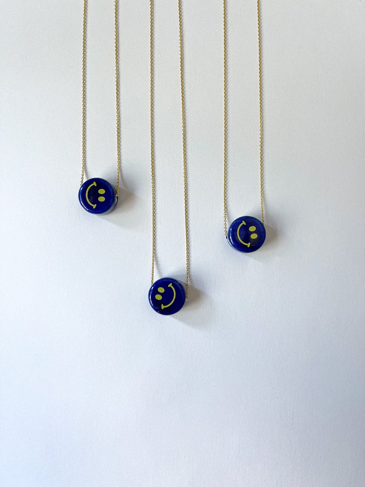 BIG SMILEY NECKLACE