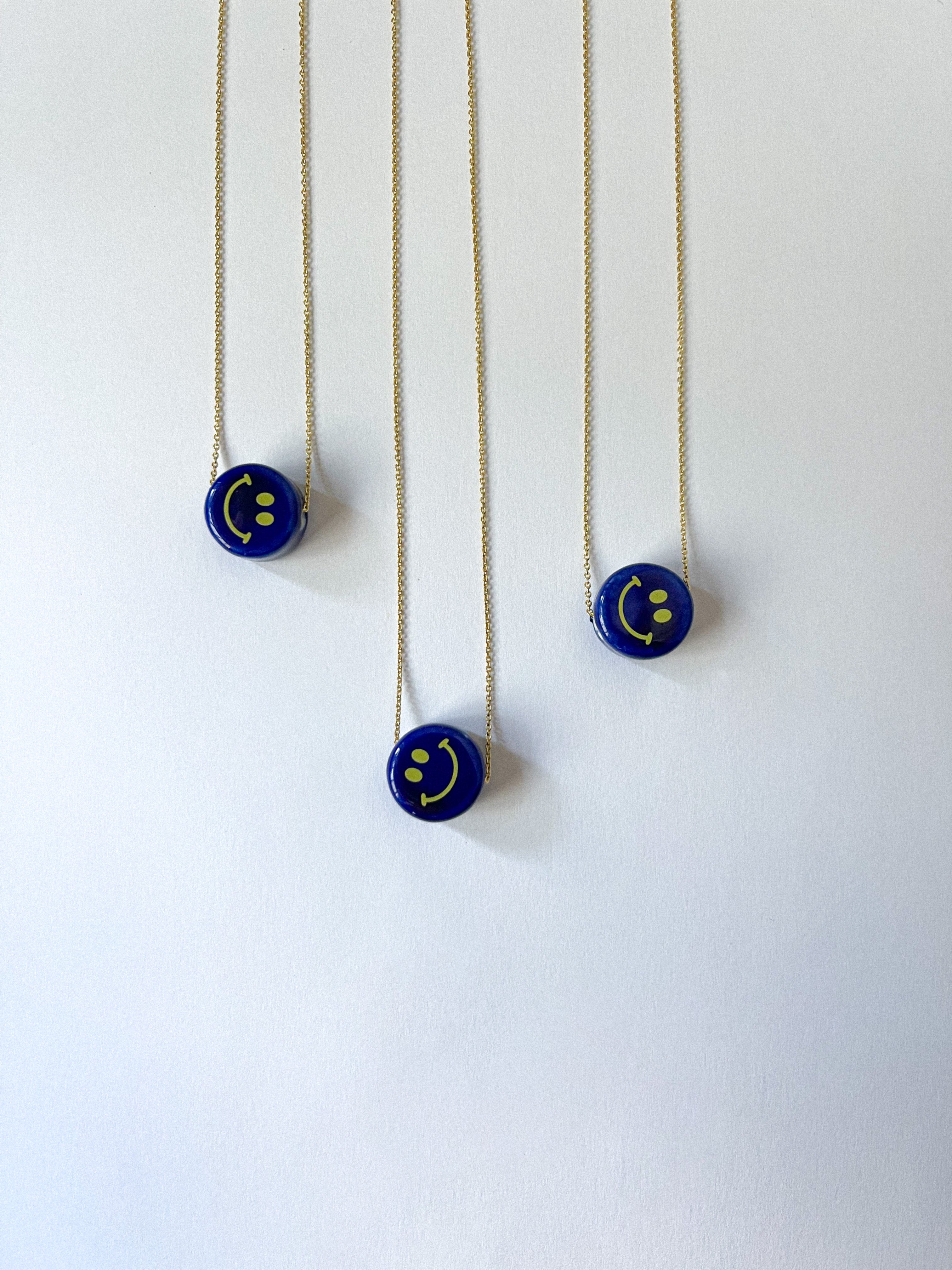 BIG SMILEY NECKLACE