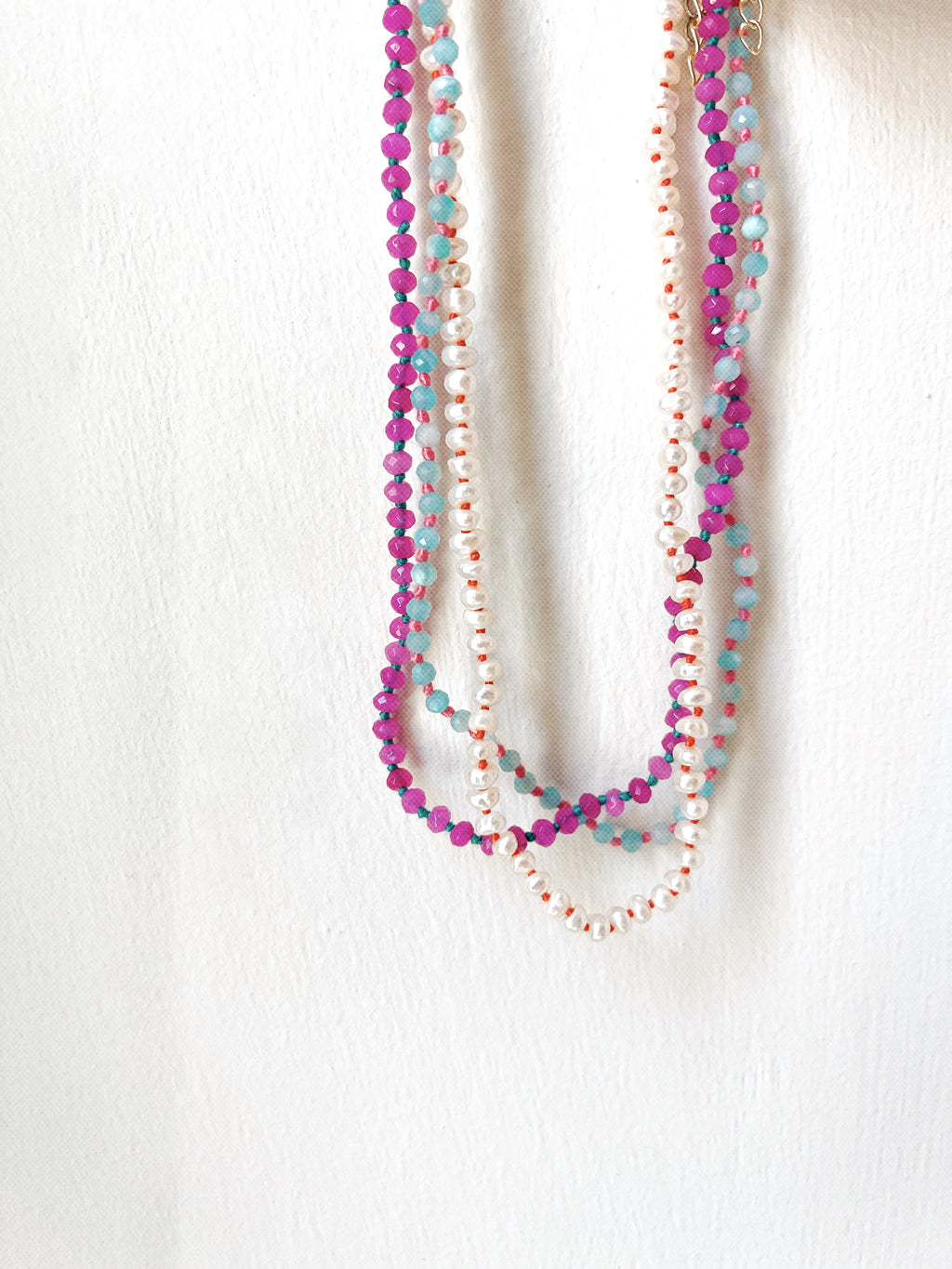 OLGA NECKLACE CALCEDONIA FUCSIA/FILO PETROLIO PRE-ORDINE