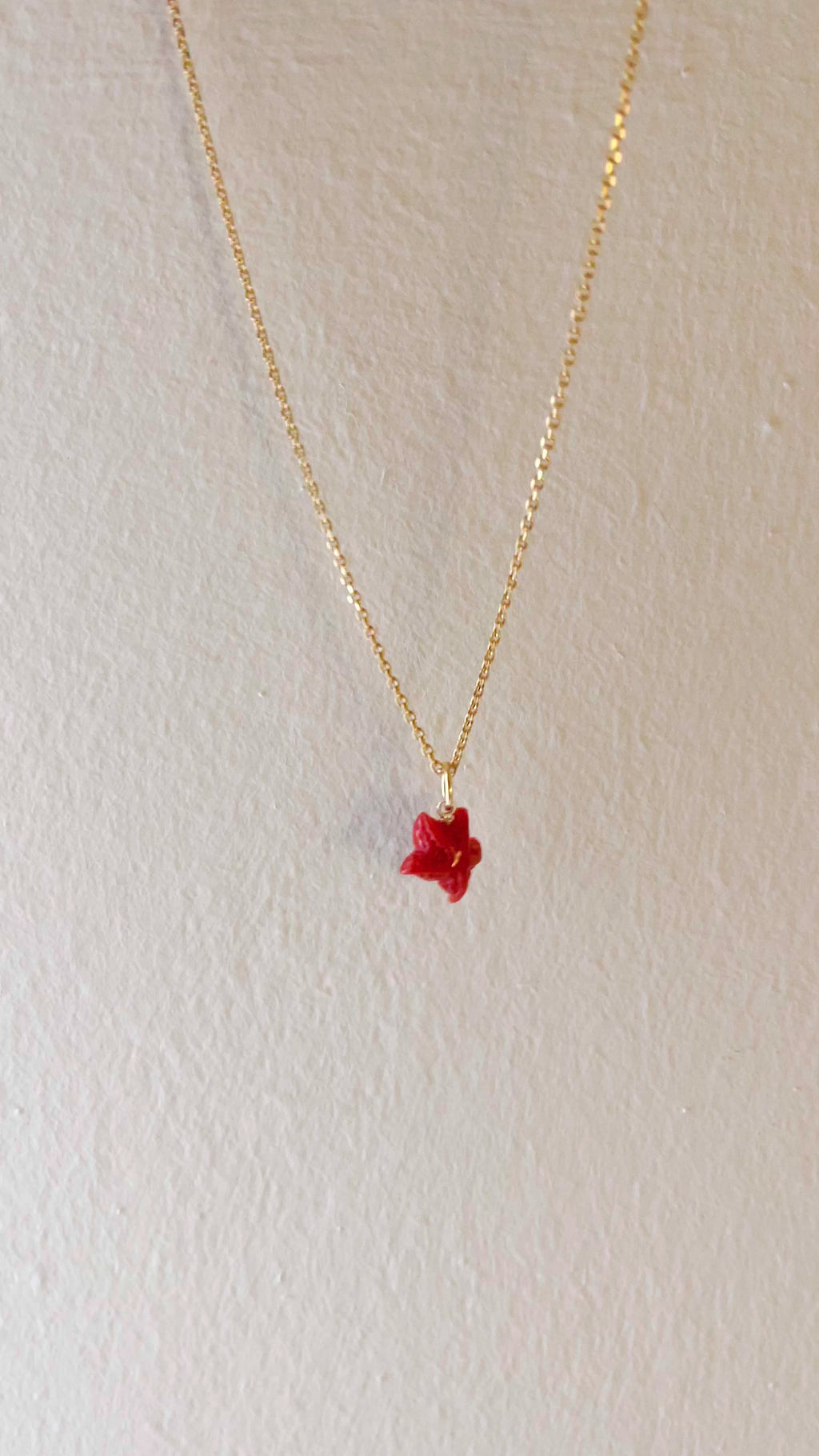 CORAL STARFISH NECKLACE