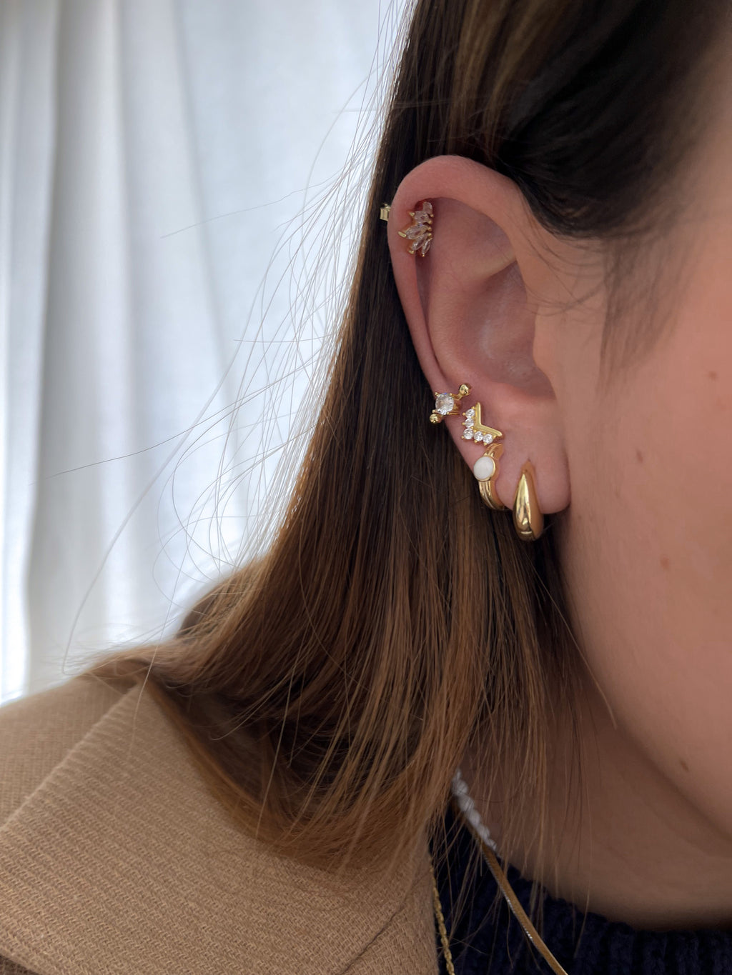 V EARRINGS