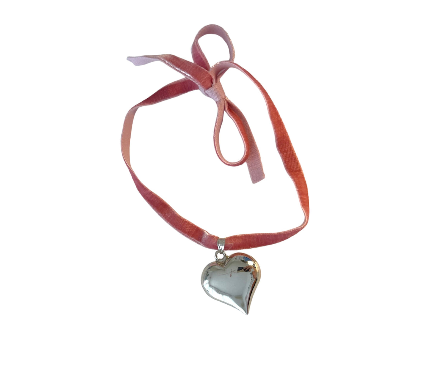 VELVET LOVE NECKLACE